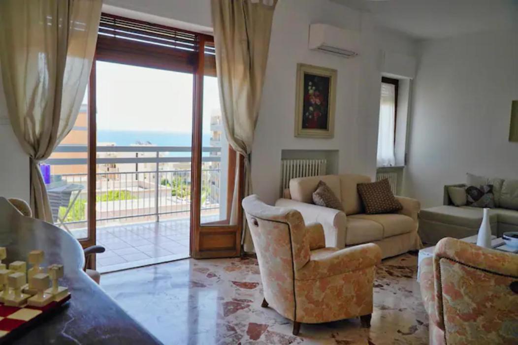 Casa Levante Apartment Monopoli Luaran gambar